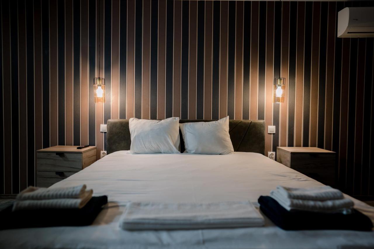 Mavie Apartment Boutique Bukarest Eksteriør billede
