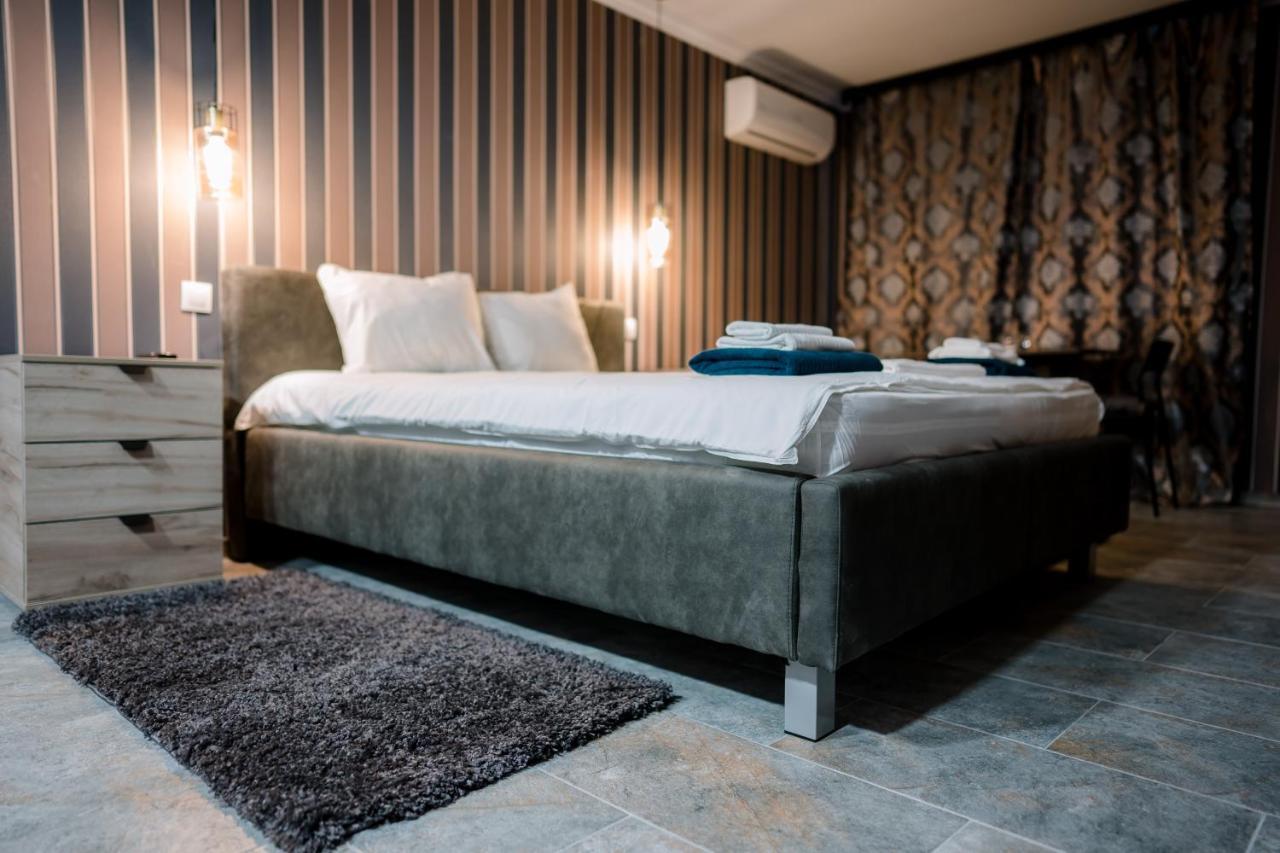 Mavie Apartment Boutique Bukarest Eksteriør billede